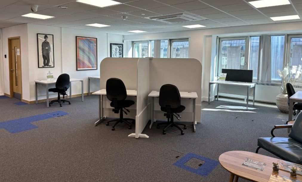 Property photo 1 of 9 Office