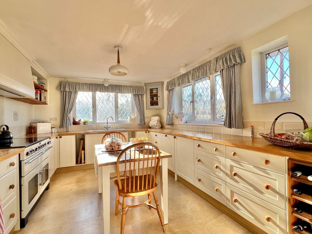 Property photo 3 of 55