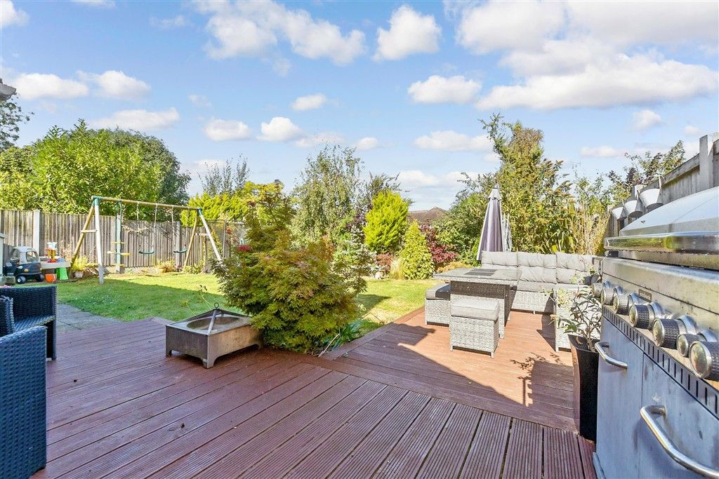 Property photo 1 of 15 Patio / Decking