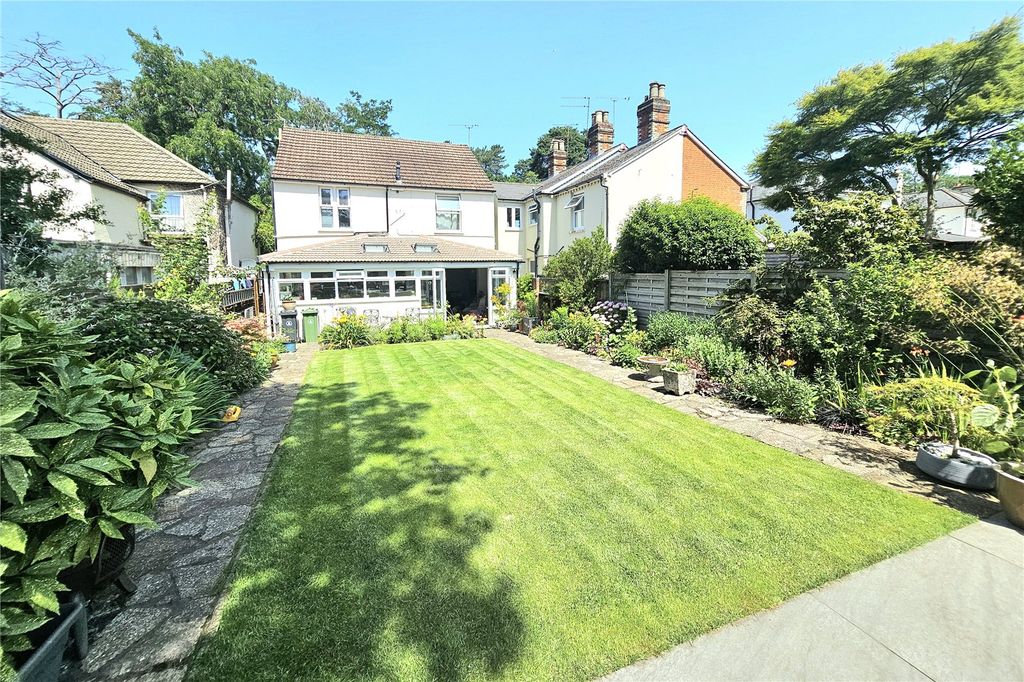Property photo 1 of 21 Picture No. 14
