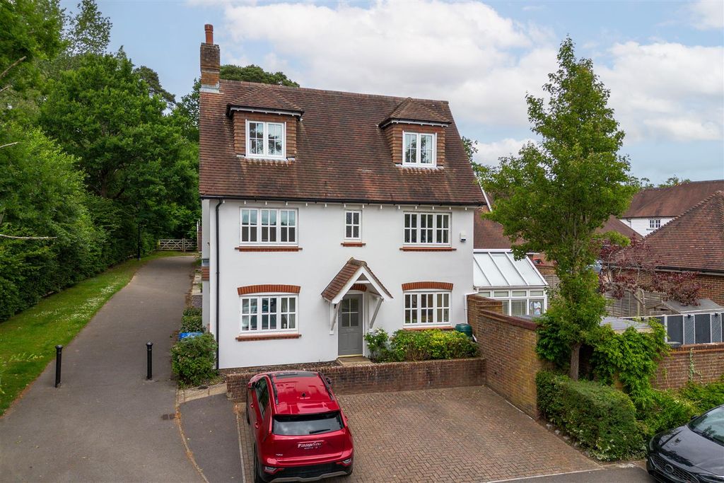 Property photo 1 of 22