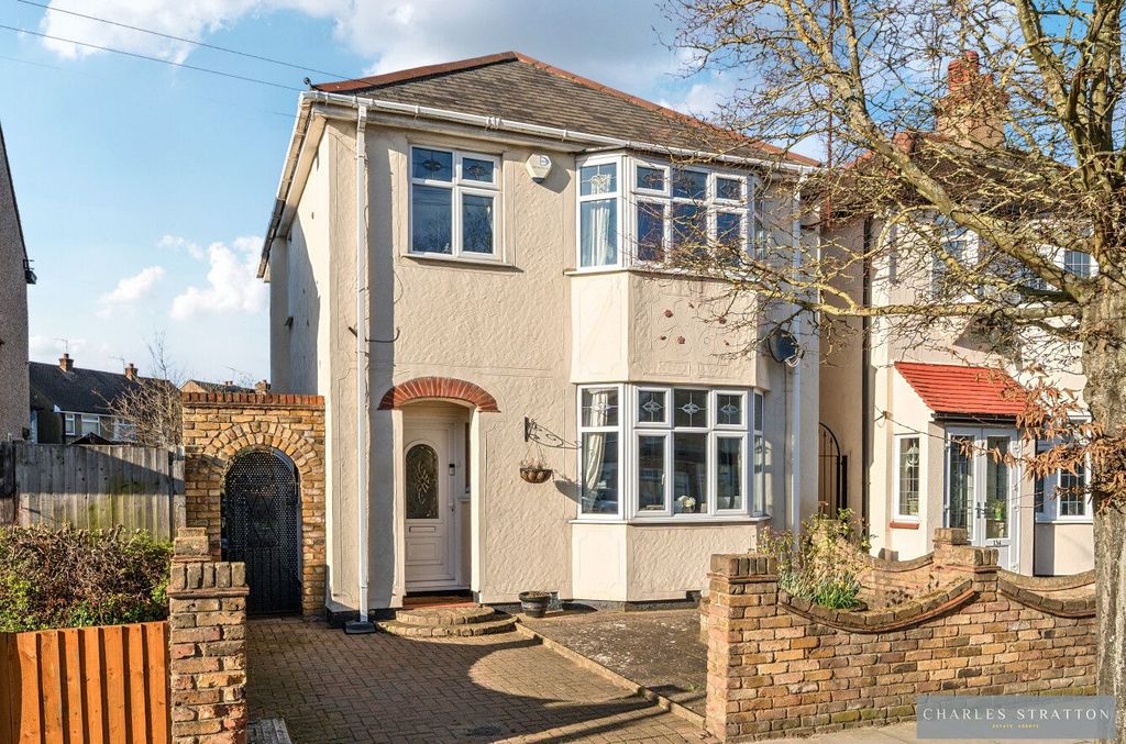 Property photo 1 of 20