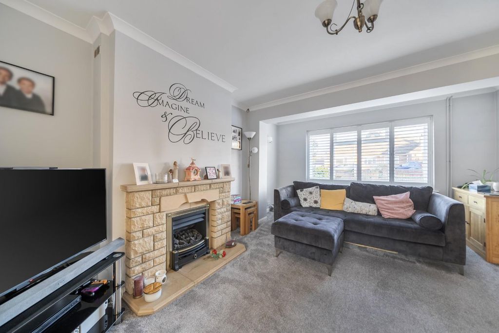 Property photo 2 of 22 1432972-12-69Bc43Ca4E507.Jpg