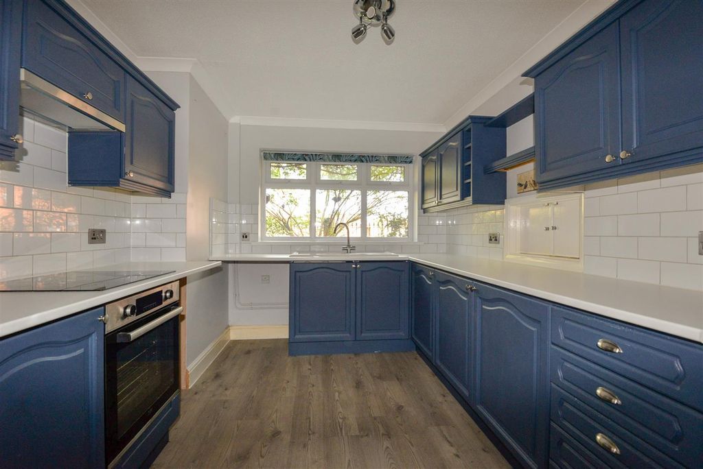 Property photo 2 of 22 Kitchen 1.Jpg