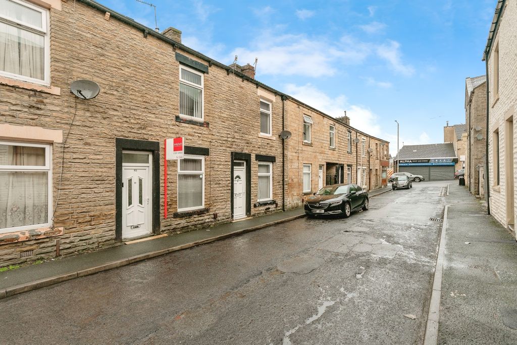 Property photo 1 of 14 Front External