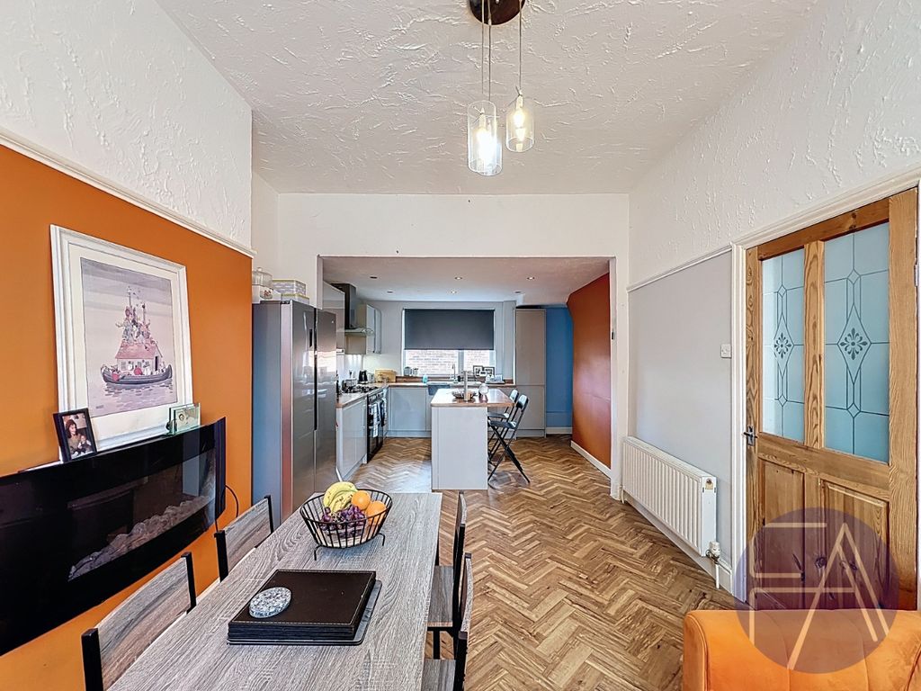 Property photo 3 of 13 4942442