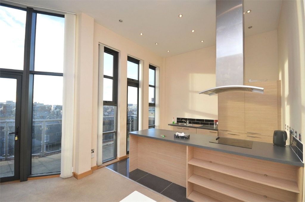 Property photo 3 of 10 Picture No. 16