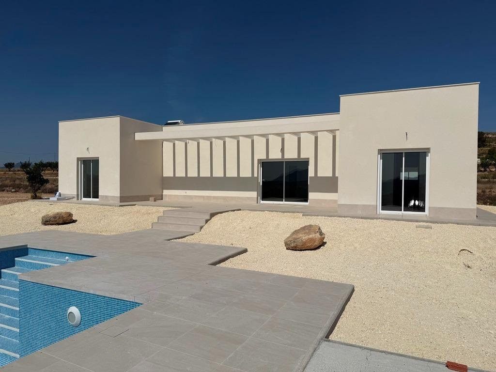 Property photo 3 of 12