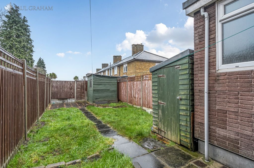 Property photo 3 of 16 74Bc321E-27cc-4045-8Ac9-24cc3B85702E