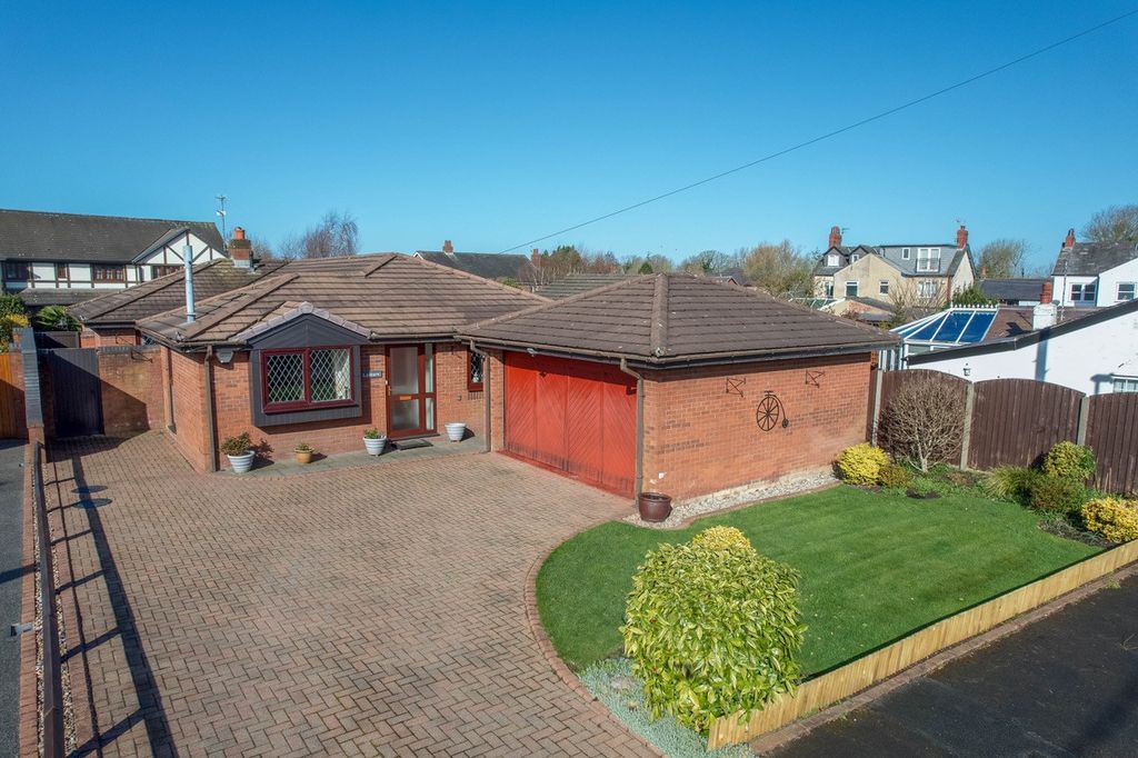 Property photo 2 of 19