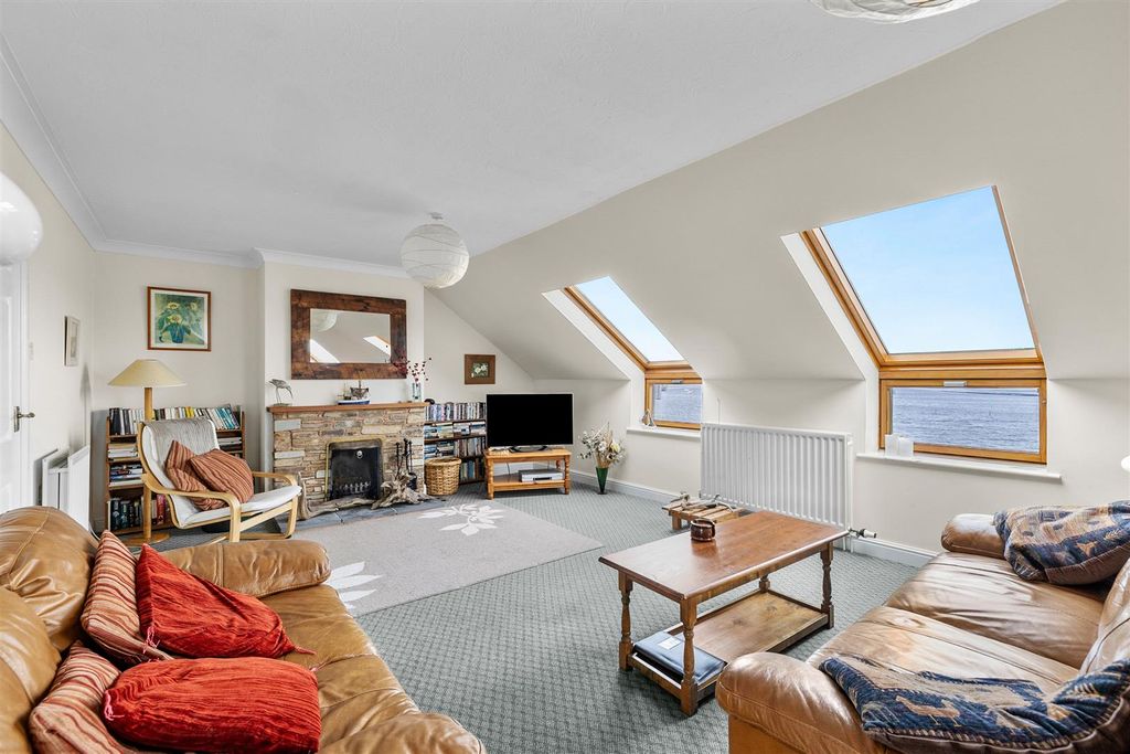 Property photo 3 of 27 0021.Jpg