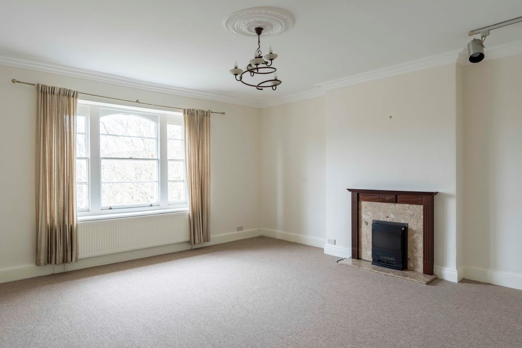 Property photo 3 of 13 Dsc07254-Hdr