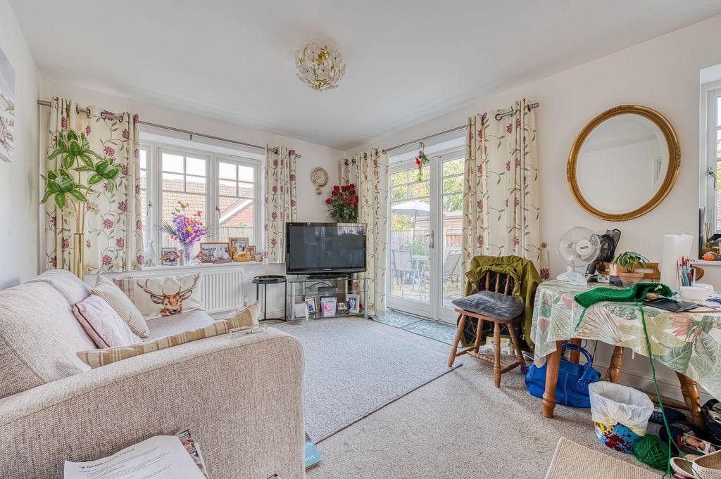 Property photo 3 of 12