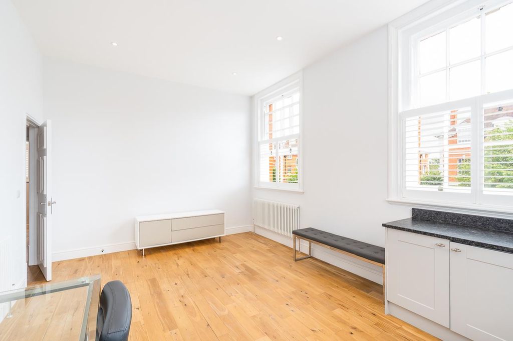 Property photo 3 of 13 Kitchen-Lounge-Small-3.Jpg