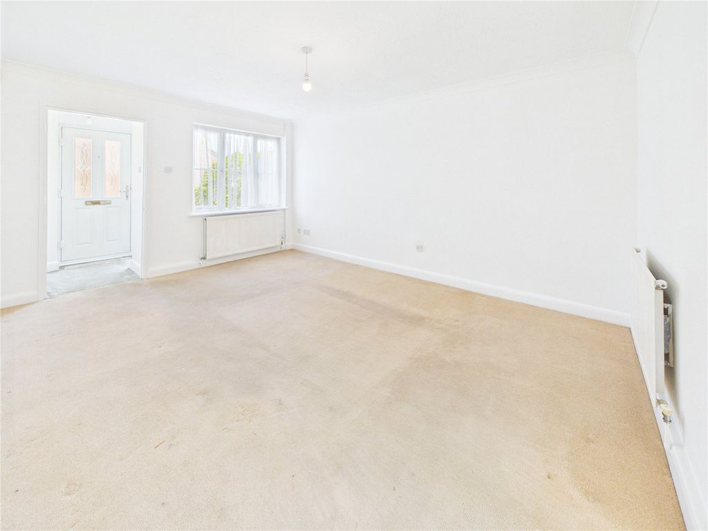 Property photo 3 of 16 Picture No. 02