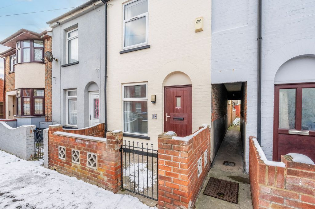 Property photo 1 of 16