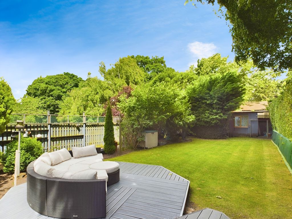 Property photo 1 of 21 Garden