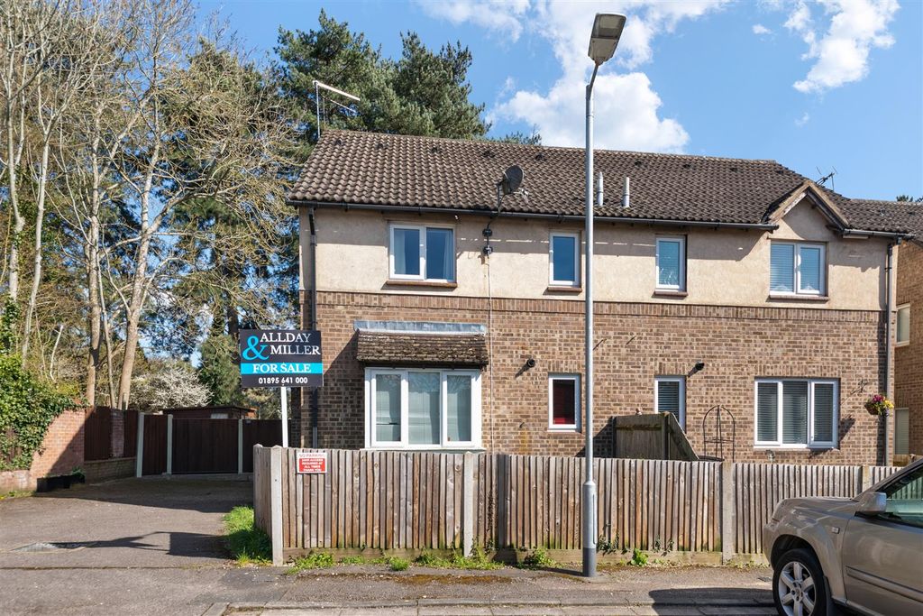 Property photo 1 of 8