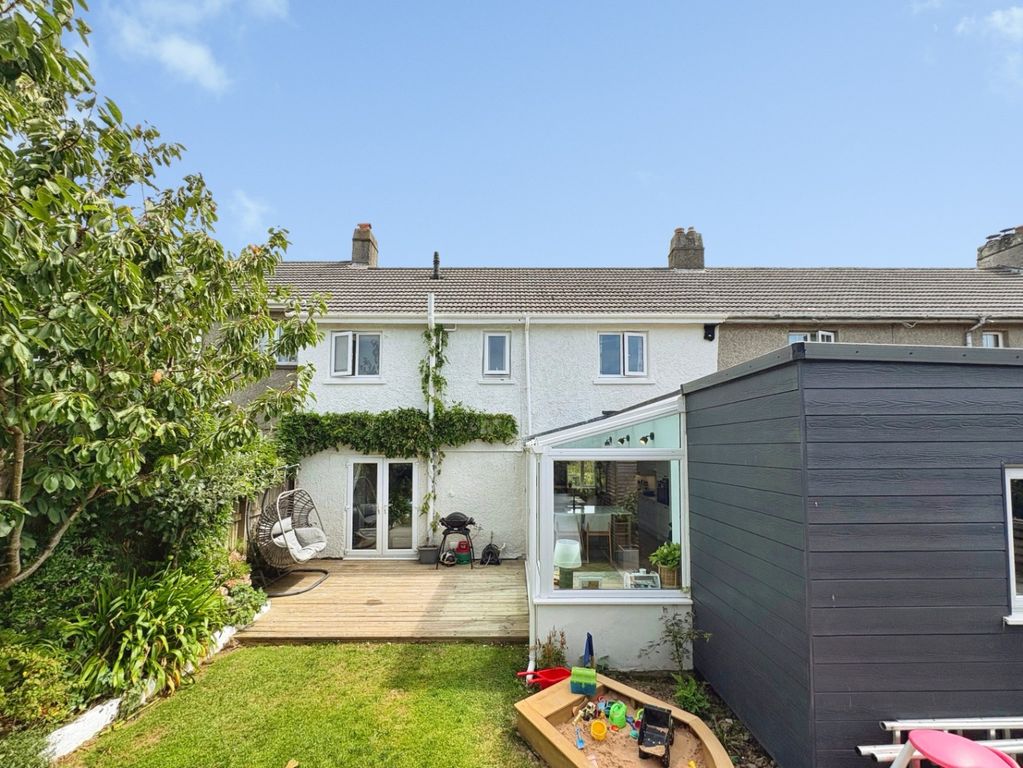 Property photo 3 of 23 5327486