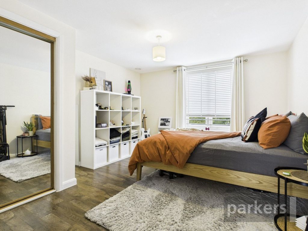 Property photo 3 of 12 Double Bedroom