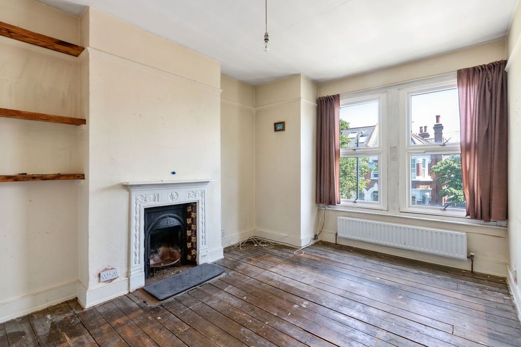 Property photo 2 of 9