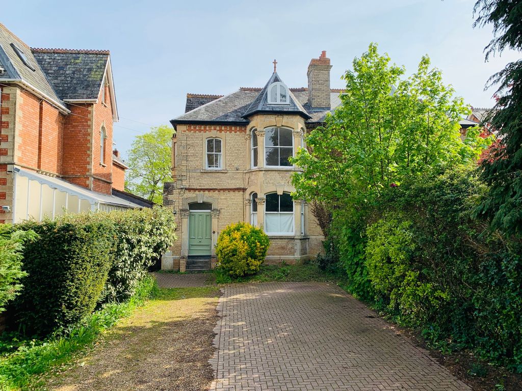 Property photo 1 of 15 Front