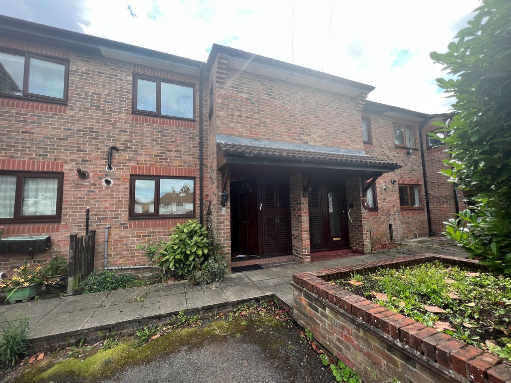 Property photo 1 of 12