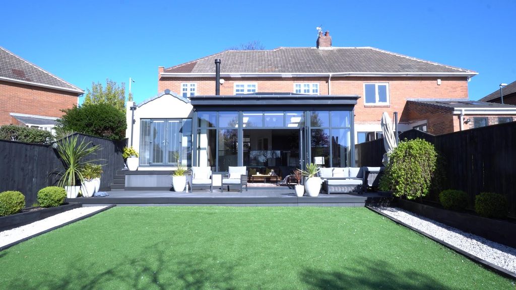 Property photo 1 of 48 122 Kgr Rear.Jpg