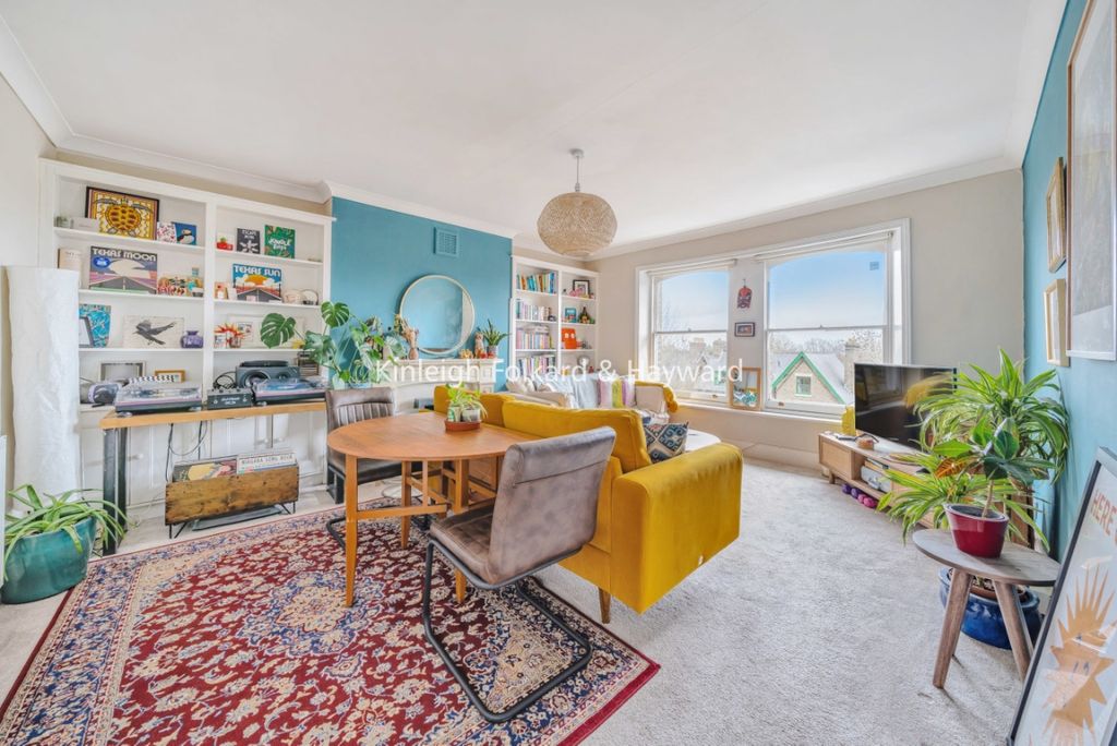 Property photo 2 of 8 c83F34A4-4d8d-4084-B