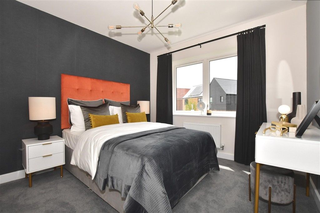 Property photo 1 of 6 Bedroom 2