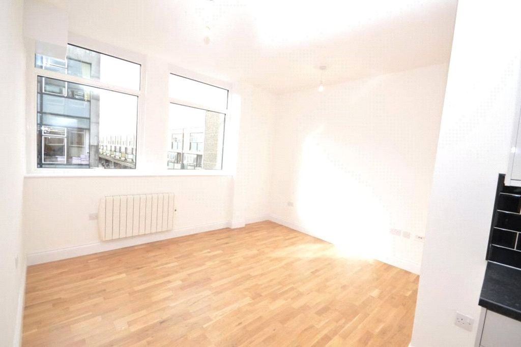 Property photo 2 of 8 Picture No. 05