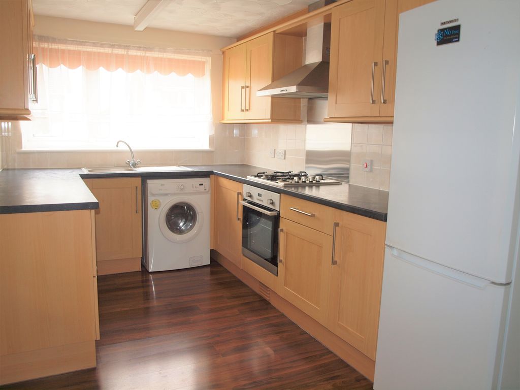 Property photo 2 of 12 Kitchen 