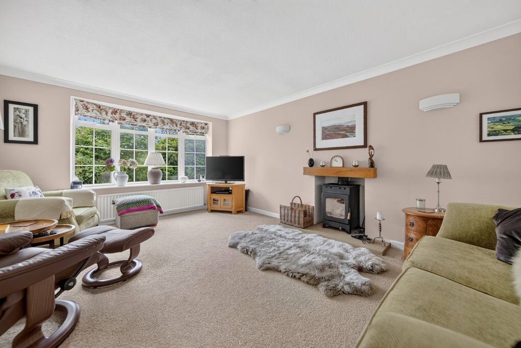 Property photo 3 of 16 Picture No. 24