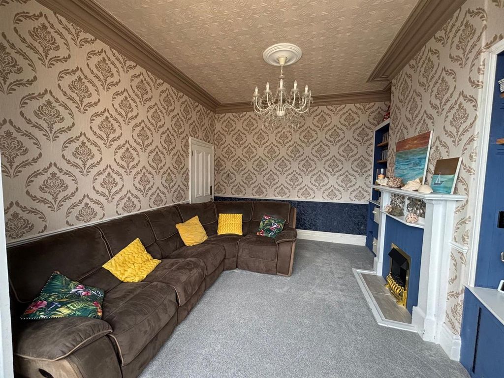 Property photo 2 of 27 Sitting Room