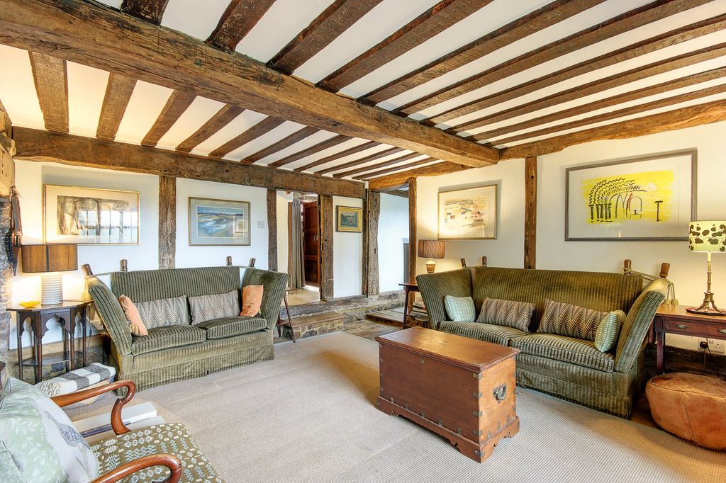Property photo 3 of 23 Sitting Room