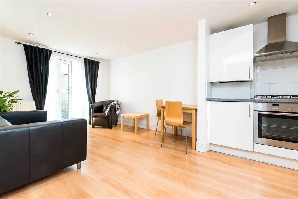 Property photo 1 of 8 Picture No. 05