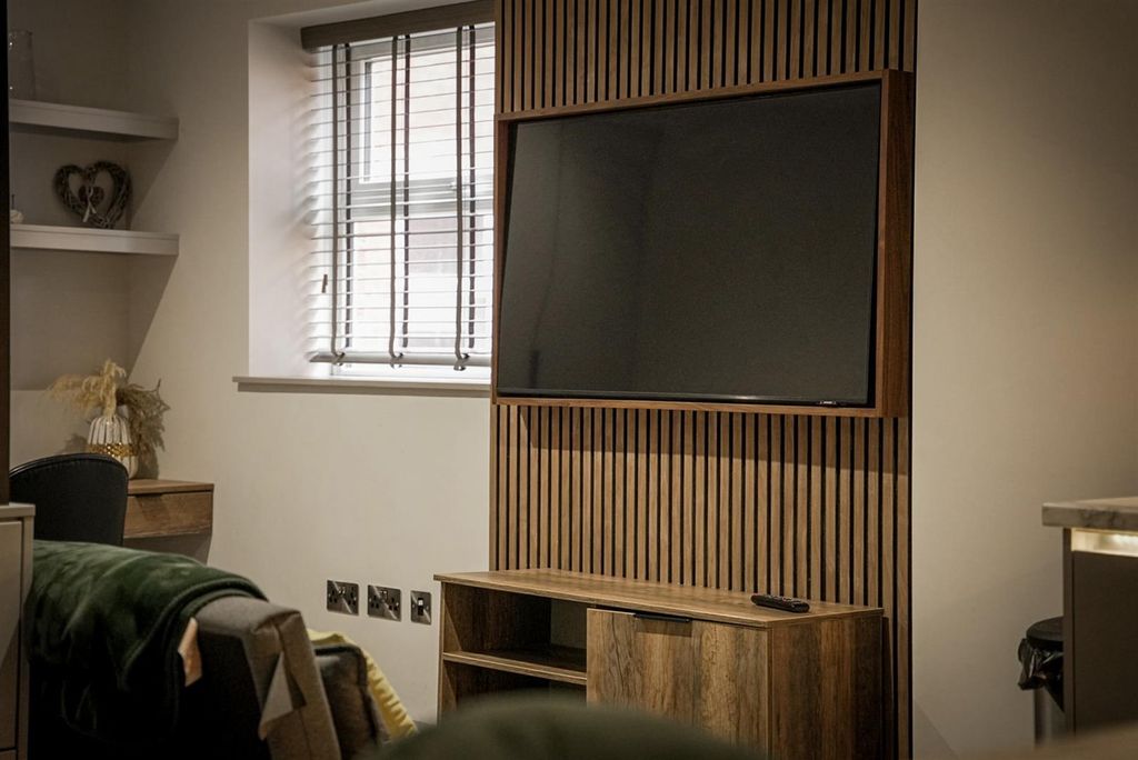 Property photo 2 of 10 Living Space With Smart TV