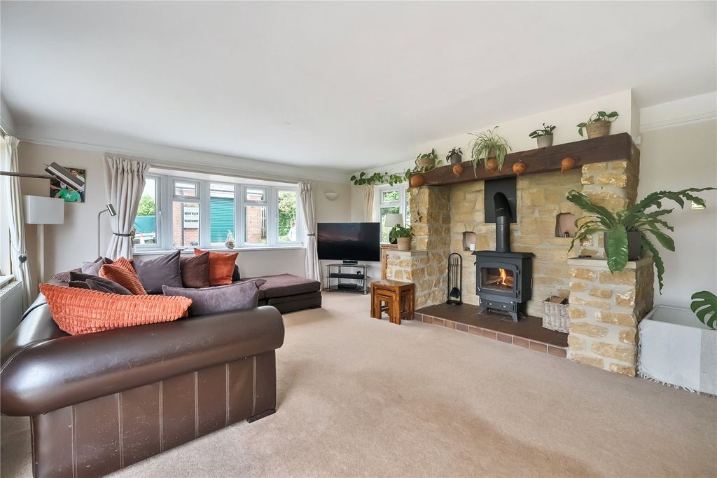 Property photo 3 of 28 Picture No. 07