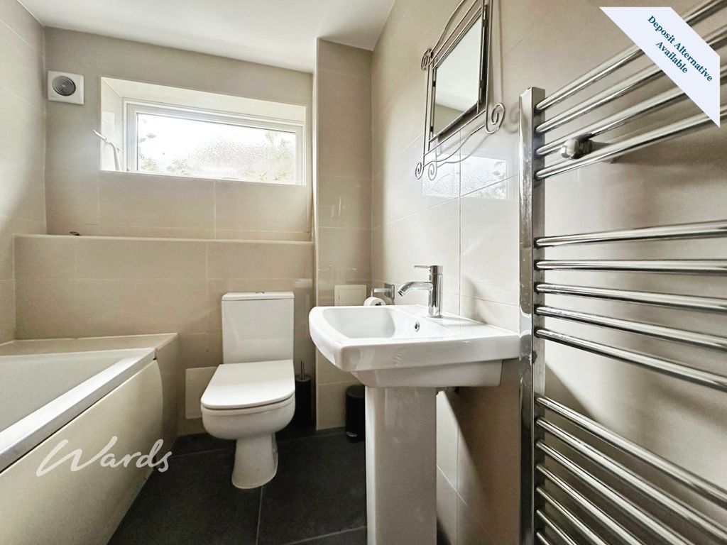 Property photo 3 of 11 Bathroom