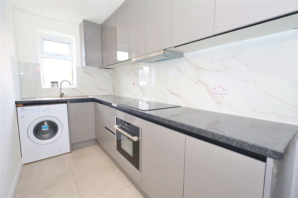 Property photo 3 of 6 Picture No. 05