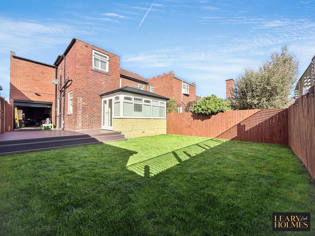 Property photo 3 of 37