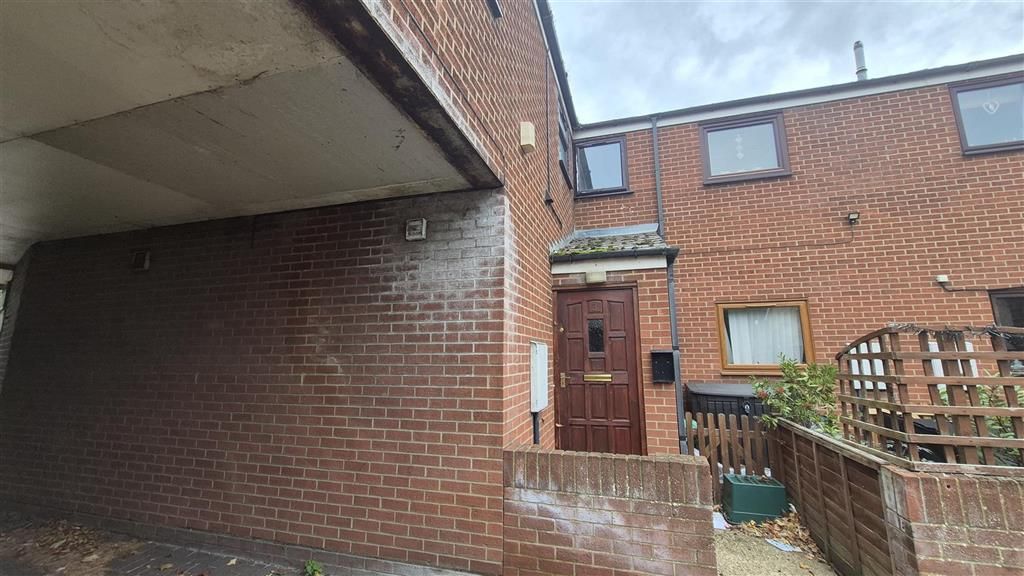 Property photo 1 of 5