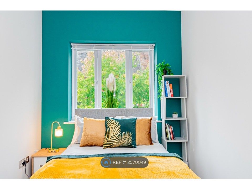 Property photo 3 of 12