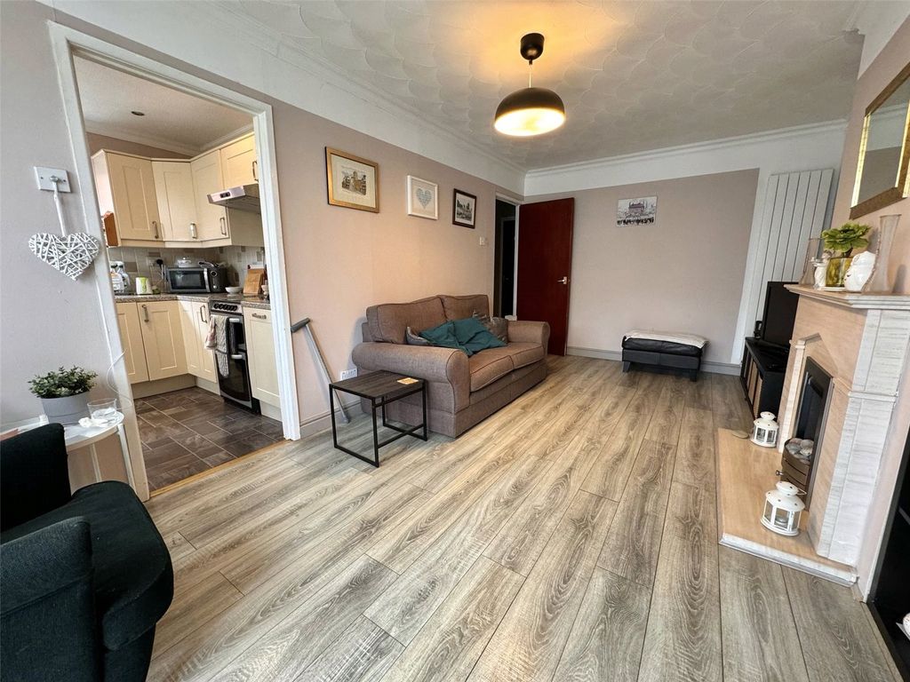 Property photo 3 of 13 Picture No. 04