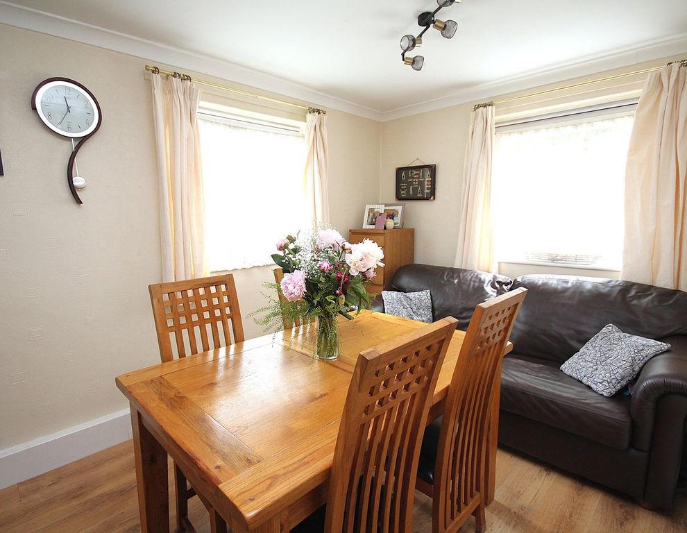 Property photo 3 of 22