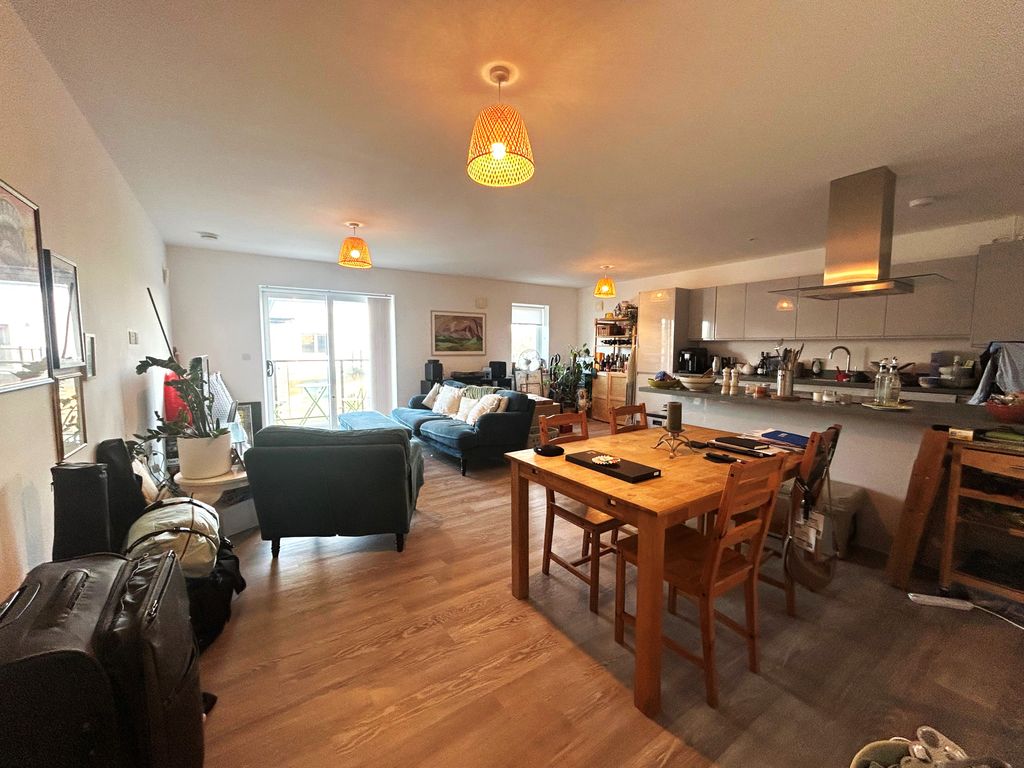 Property photo 2 of 7 Living Room