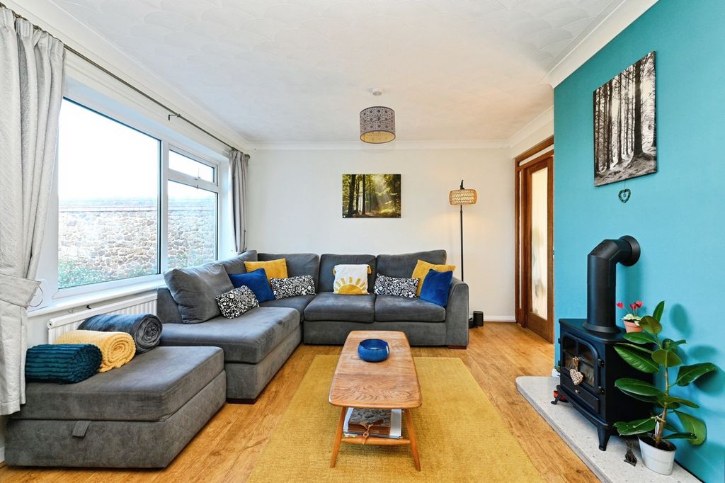 Property photo 2 of 27 Pbox-Img.Jpg