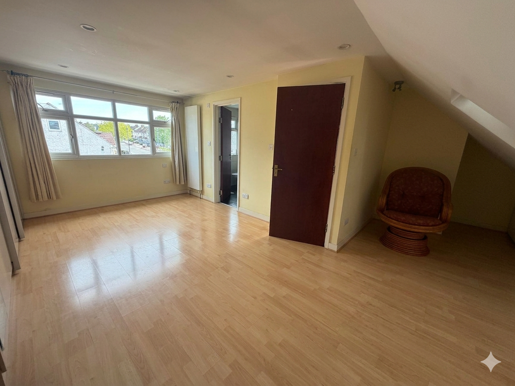 Property photo 1 of 2