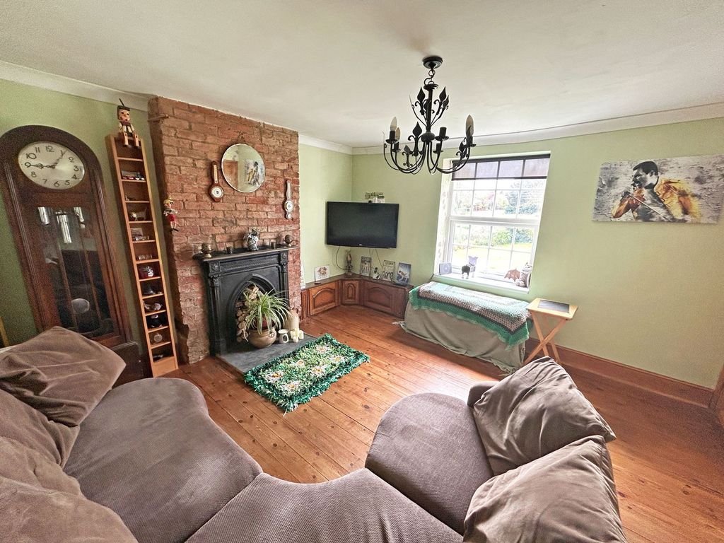 Property photo 3 of 31