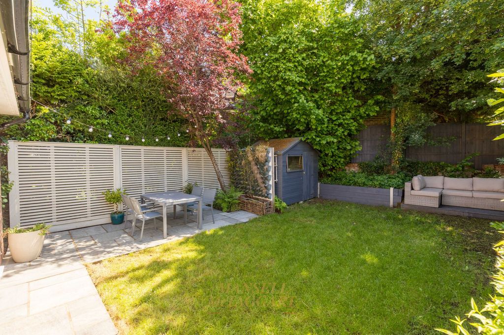 Property photo 2 of 22